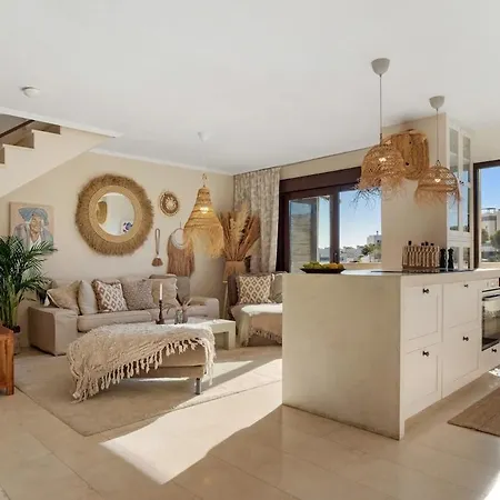 公寓 Penthouse Bali Ref #94 埃斯特波纳