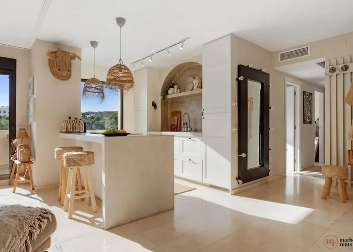 Penthouse Bali Ref #94 *